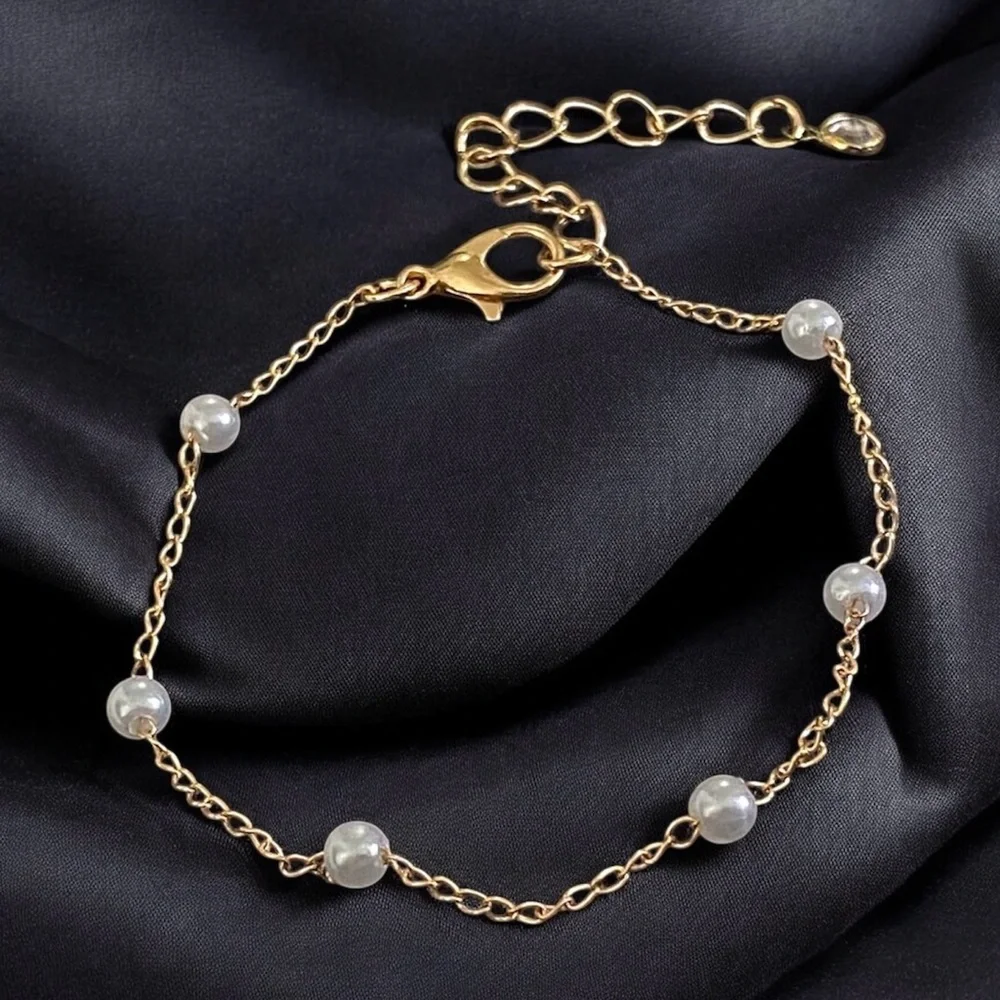 SALE! Women’s gold alloy beaded 6.5 inch bracelet - 2 inch extender FINAL PRICE! - Picture 4 of 4